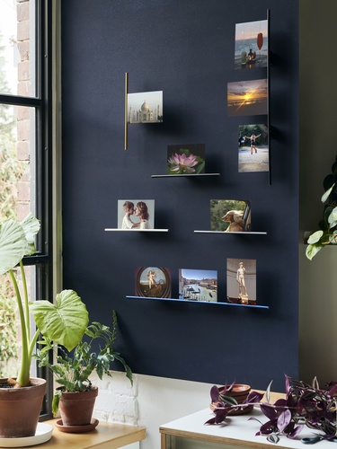 Zeigt 10 Cartes-Bilderleisten in verschiedenen Größen und Farben, in horizontaler und vertikaler Hängung